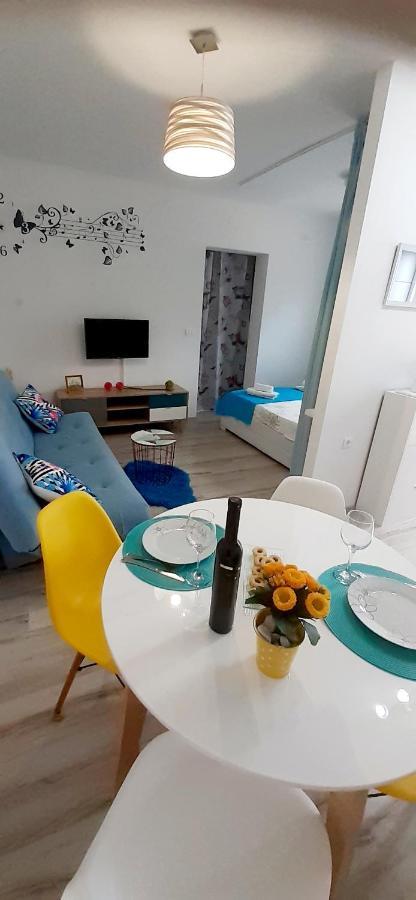 Lennida Studio Apartman With Free Parking Kavran ภายนอก รูปภาพ