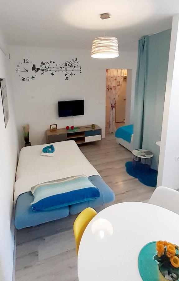 Lennida Studio Apartman With Free Parking Kavran ภายนอก รูปภาพ